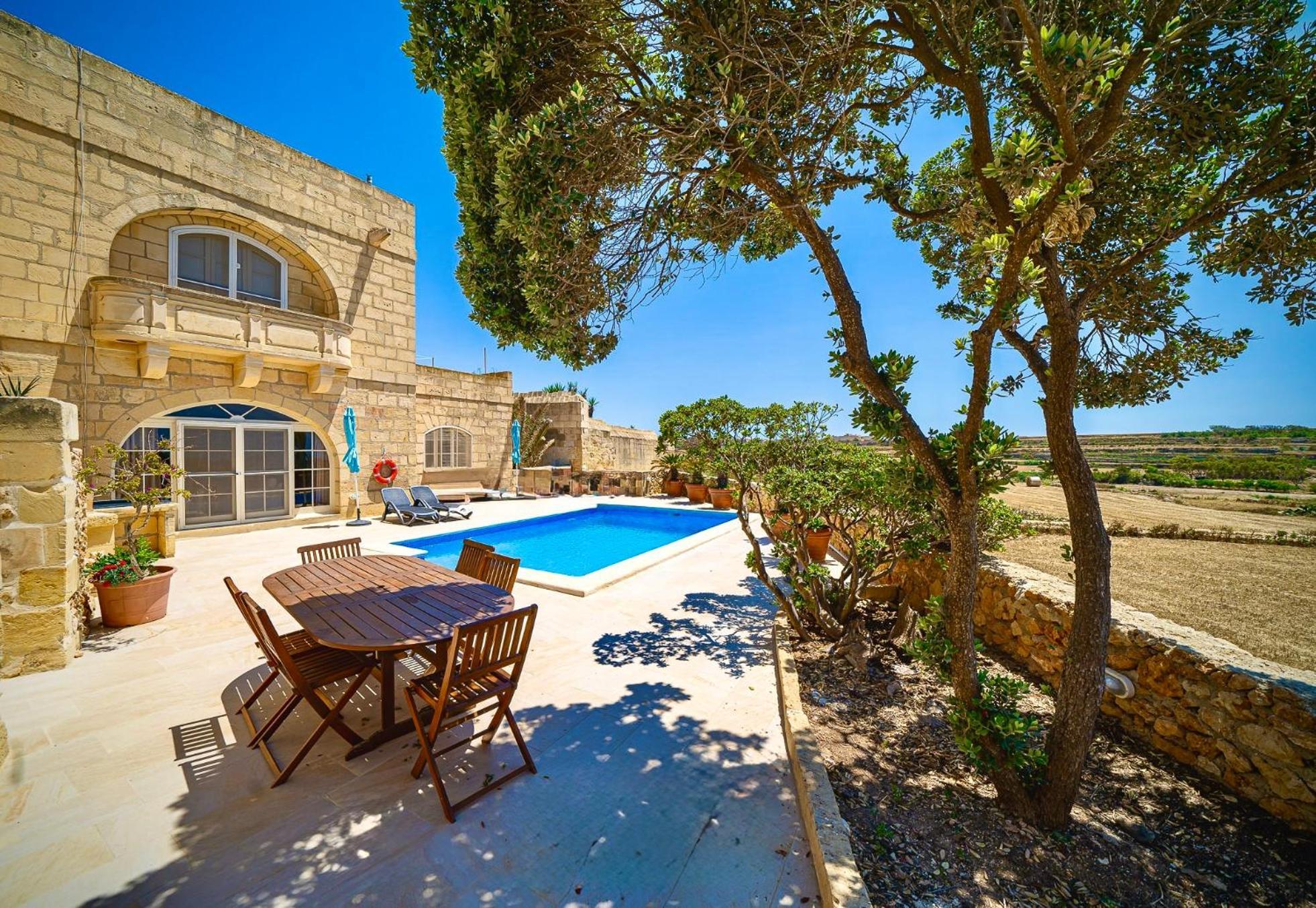 Lonza Gharb Farmhouse Exterior foto